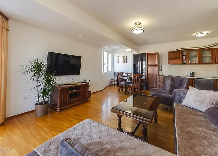 Sunbright Metropolitan * Podgoriçe